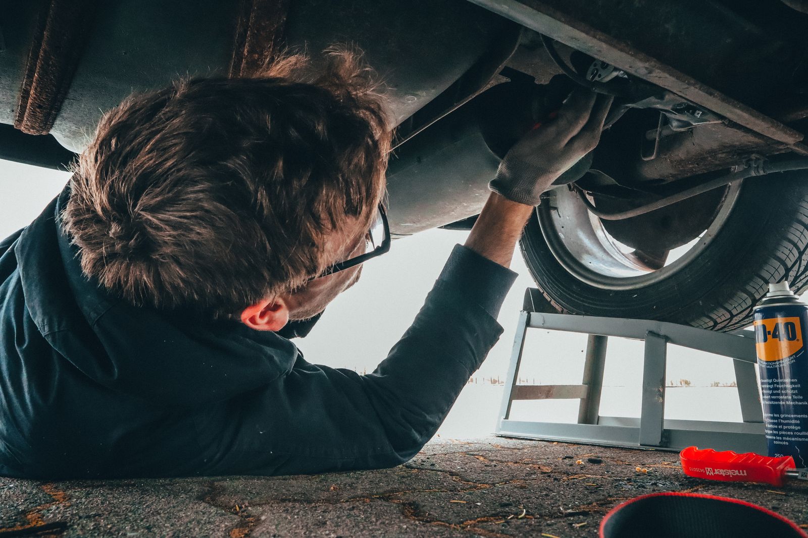 Brake rotor and hub service on a truck axle